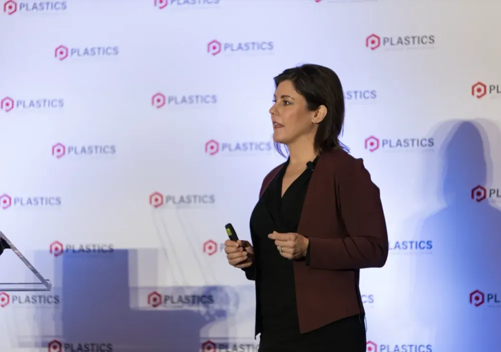 Shannon Huffman Polson delivering a leadership keynote